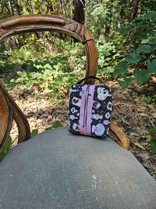 small boxy bag "Potions & Crystals"