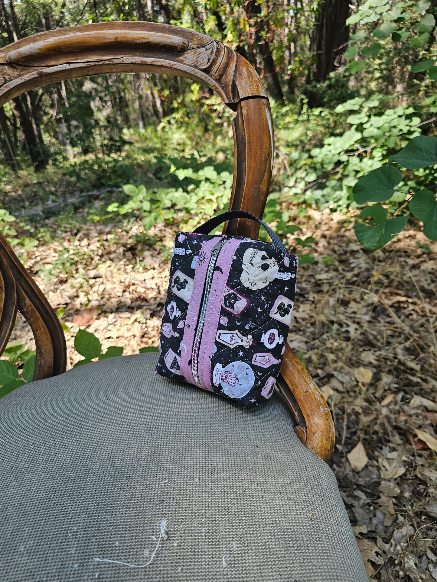 small boxy bag "Potions & Crystals"