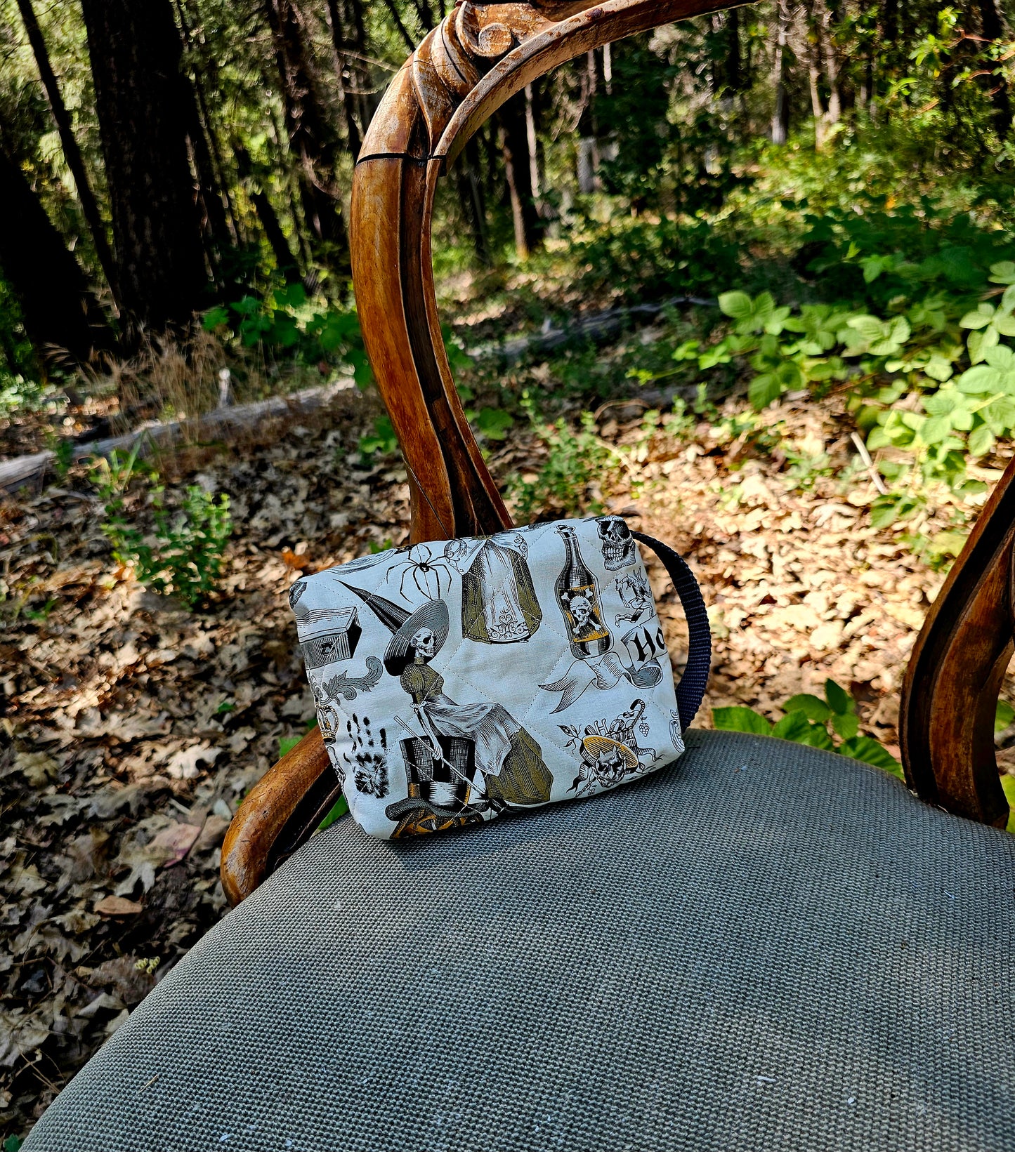 small boxy bag "All hollows eve"