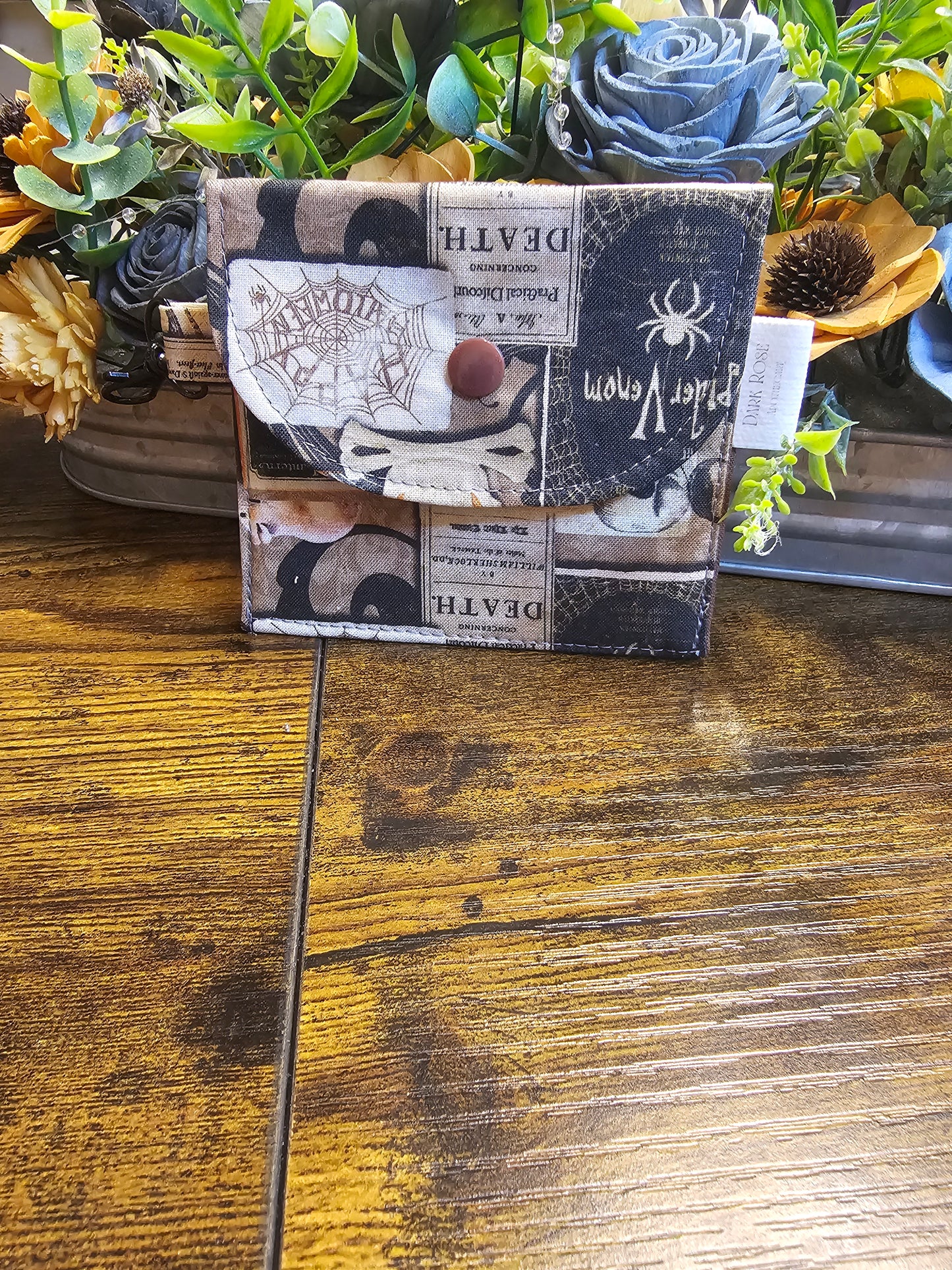 Flat keychain wallet "Brown Apothecary"