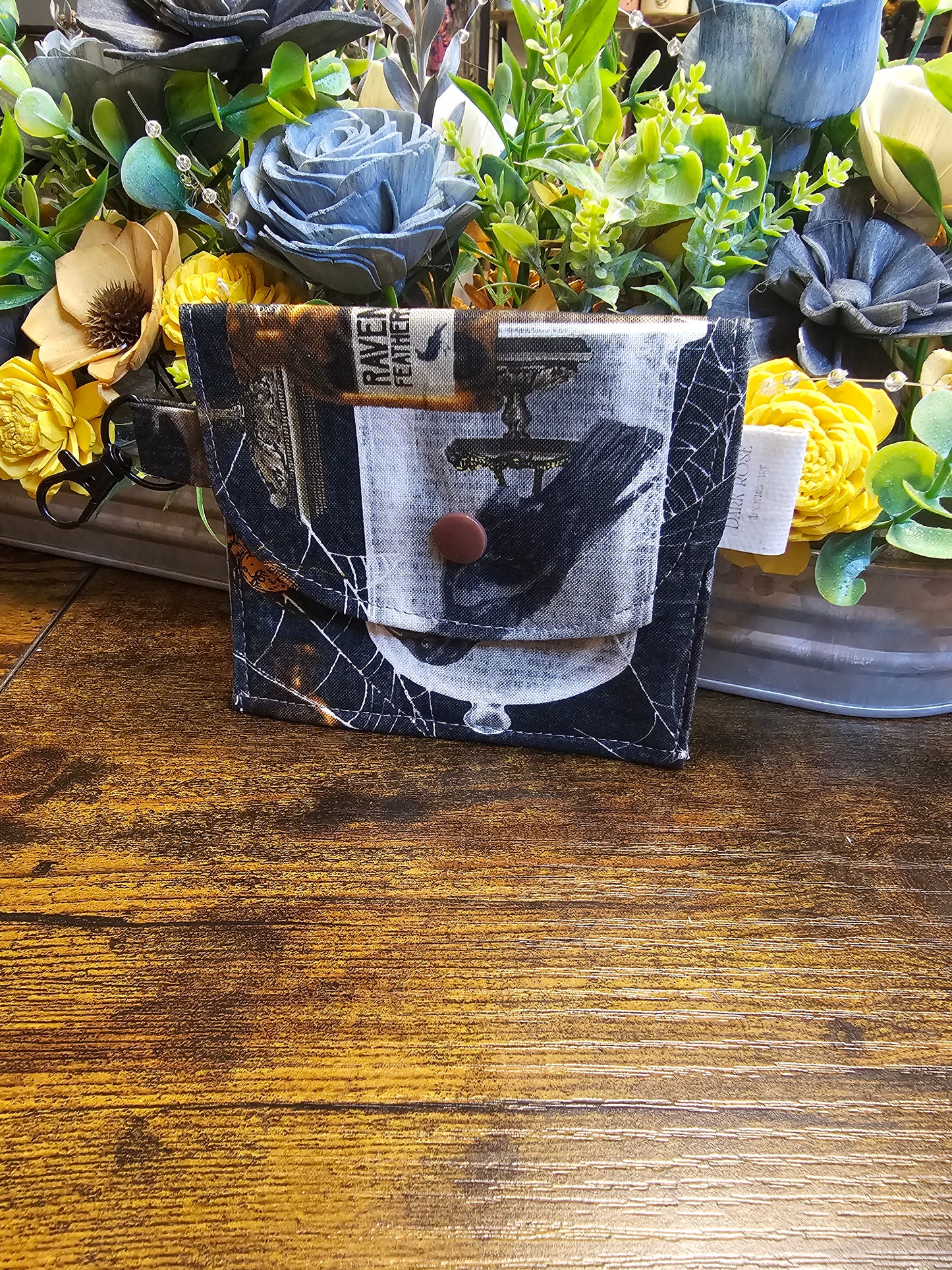 flat keychain wallet "Crows and more"