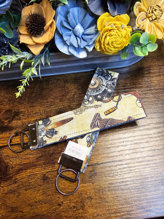 Wristlet keychain "Steampunk life"