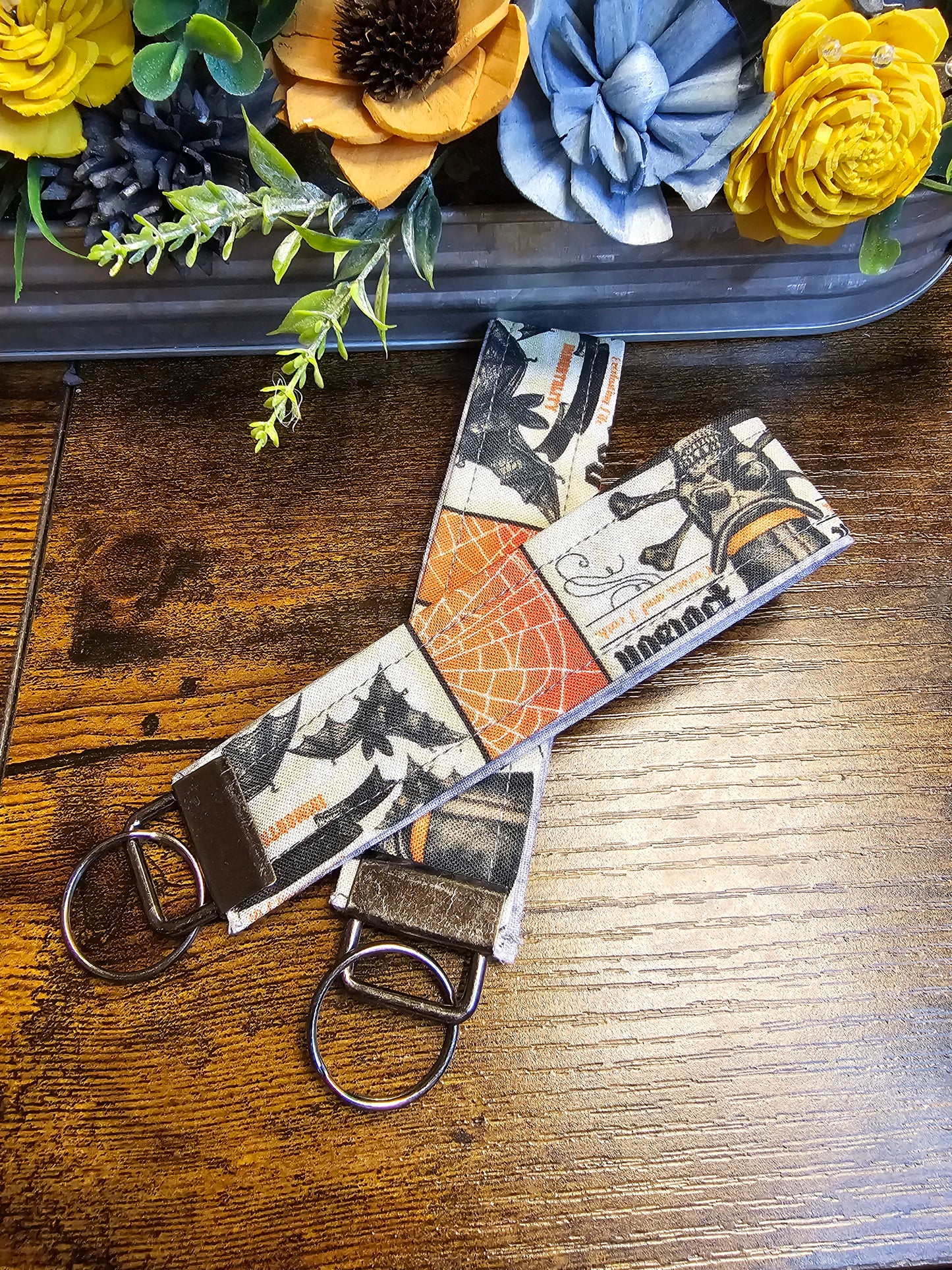 Wristlet keychain "Orange Apothecary"
