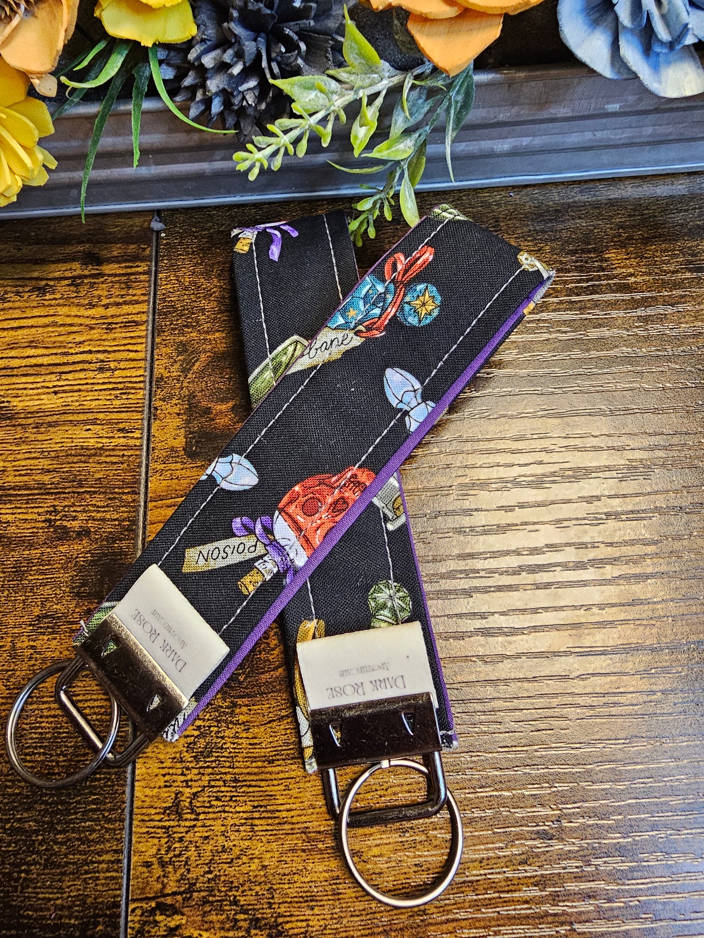 Wristlet keychain "potions, potions, potions"