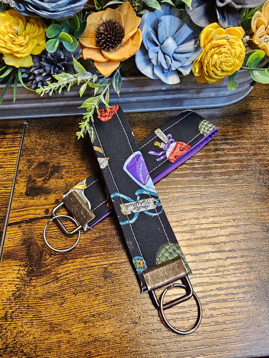 Wristlet keychain "potions, potions, potions"