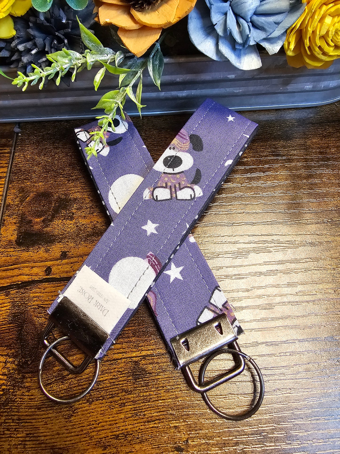 Wristlet keychain "fortune teller puppy"