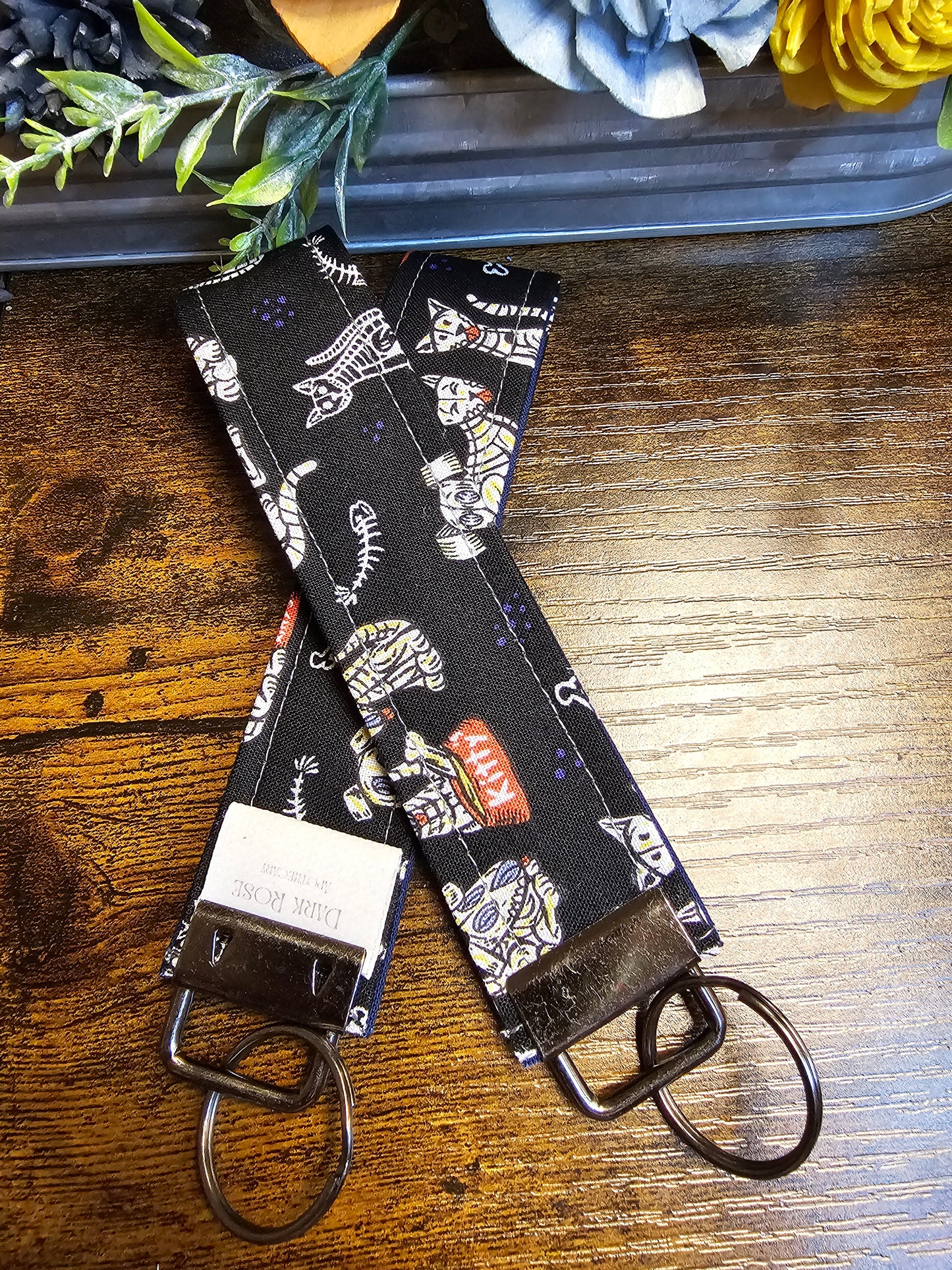 Wristlet keychain "Puppies & Kitties"