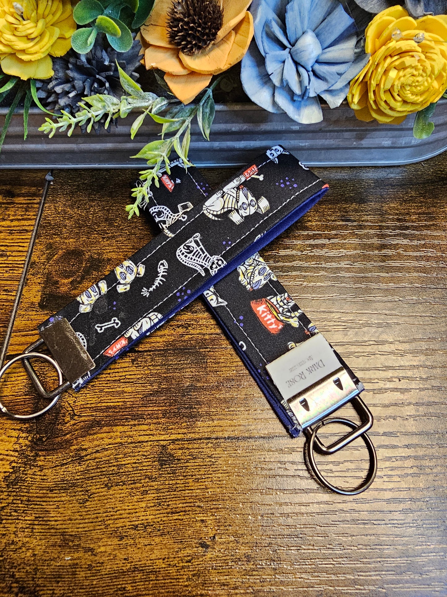 Wristlet keychain "Puppies & Kitties"