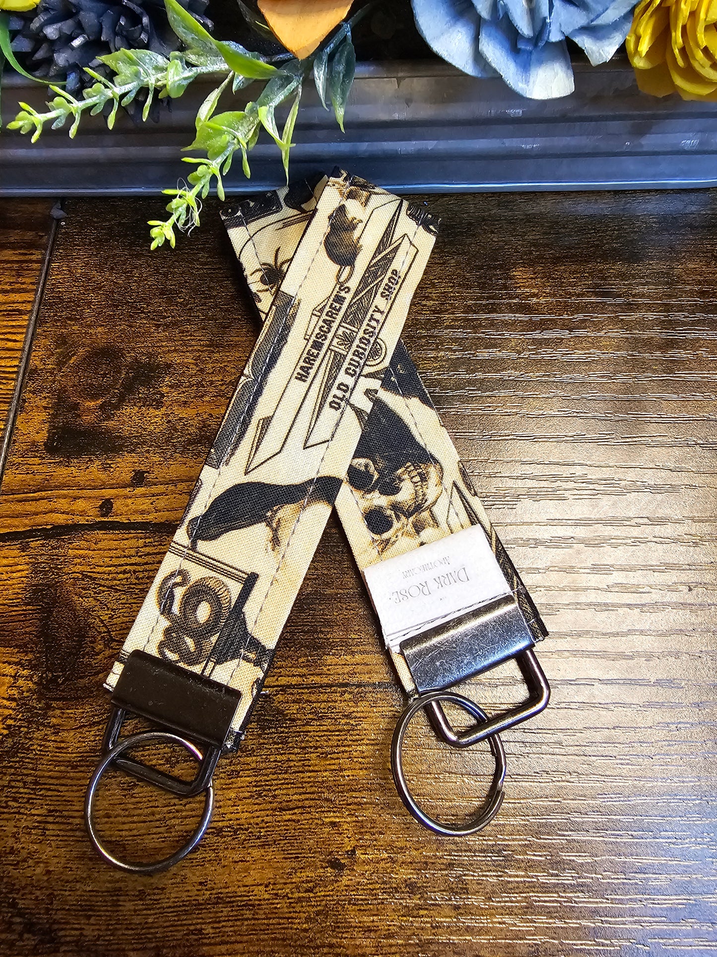 Wristlet keychain "unkown"